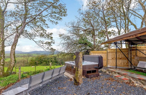 Criccieth Cottage | Dutch Barn Two - UK12873