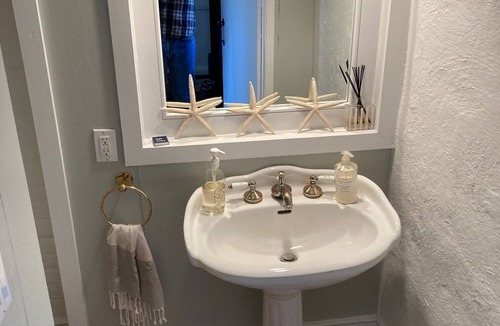 Montgomery Other | Dutch Farmhouse and Barns