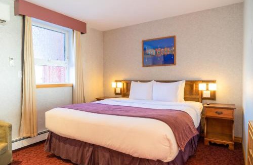North River Hotel | Dutch Inn