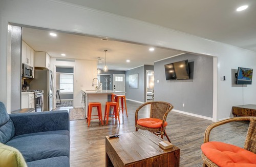 Arena District House | Dutch-Inspired San Antonio Home w/Fire Pit!