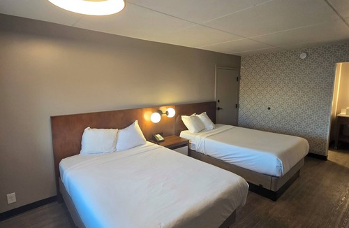 Witmer Hotel | Dutch Wonderland Inn