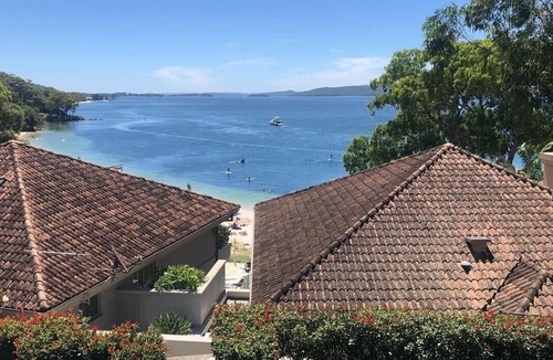 Nelson Bay Apartment | Dutchman's Beach Retreat