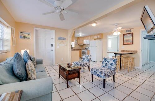 Uptown - Upper Duval House | Duval Hideaway