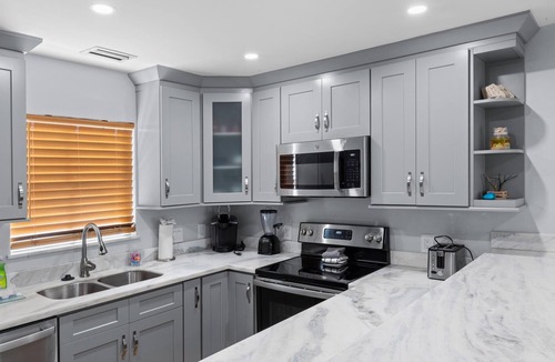 Old Town House | Duval Square Condo-2 bedroom 2.5 bath, w/pool, parking, on Duval St