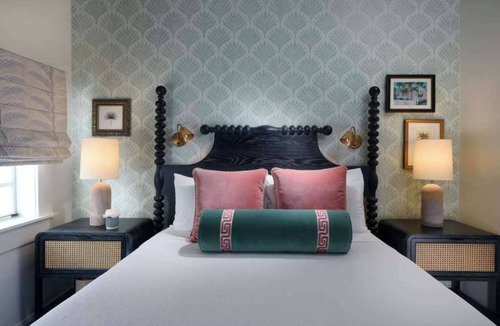Uptown - Upper Duval Hotel | Duval Street Stay + Free Breakfast. Private Beach