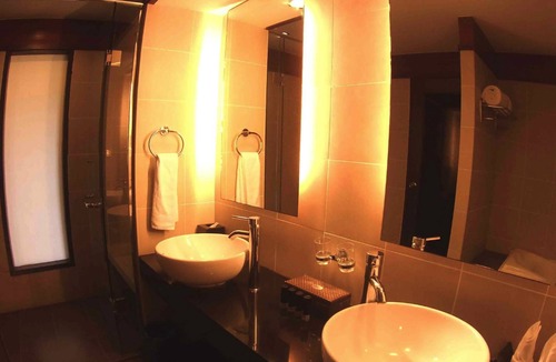 Kampung Leban Hotel | Duyong Marina & Resort