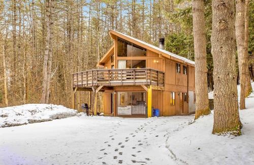 Quechee House | Dwight Road Getaway