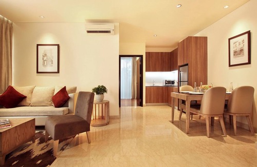 Gandaria-selatan Hotel | Dwijaya House of Pakubuwono