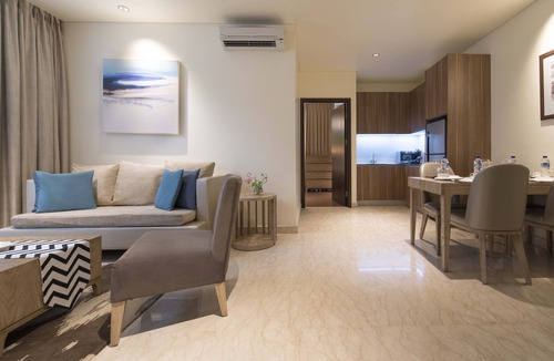 Gandaria-selatan Hotel | Dwijaya House of Pakubuwono