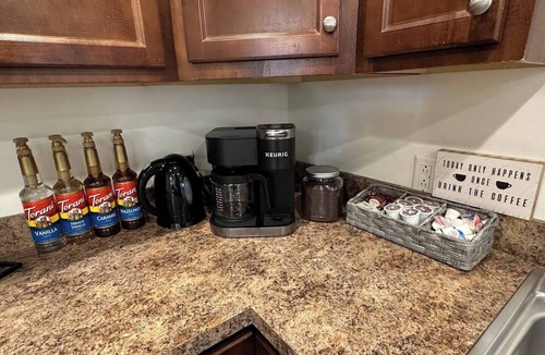 Seneca Falls Apartment | DWTN Waterfront~Casino~Vineyards~New Design