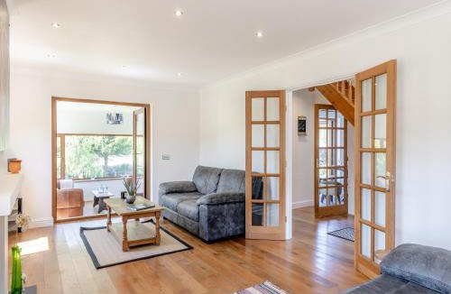 Llandre House | Dyffryn Cain