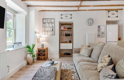 Lampeter Cottage | Dyffryn @ Glanffrwd Mill