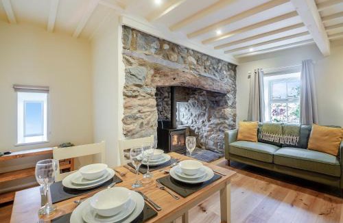 Dinas House | Dyserth