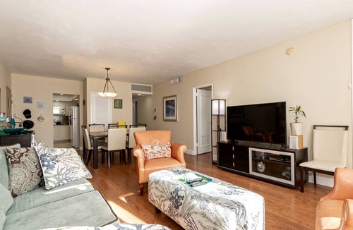 Hollywood South Central Beach Condo | E - Beautiful beachfront property with pool! (Partial Ocean Views)