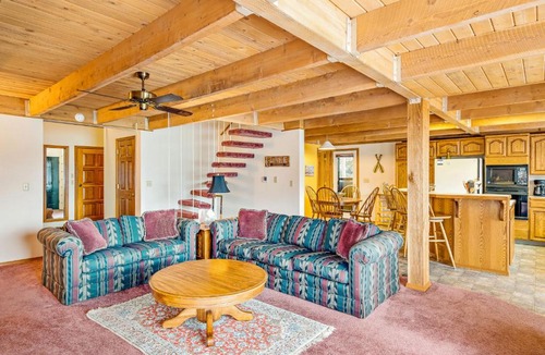 McCall House | E Lake Retreat