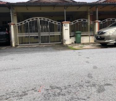 Kuala Rompin Apartment | E&Y Inn