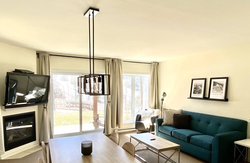 Bromont Apartment | E104 Condo ski in ski out / vélo in velo out