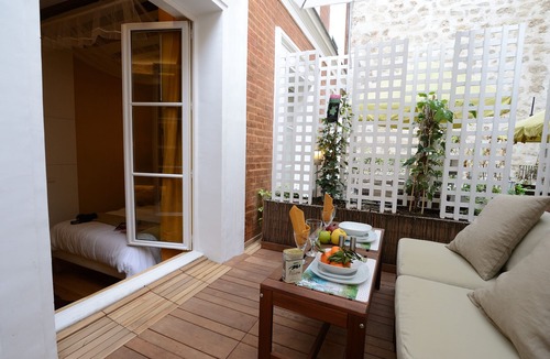 3rd Arrondissement Apartment | E1GD Single malt