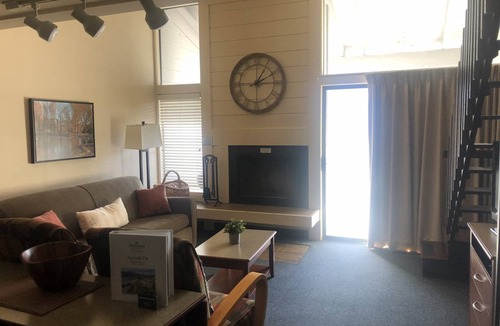 Wapato Point Apartment | E3 Poolside and Mountain Views