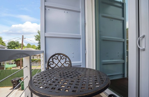 Greater East End Apartment | EADO MicroLuxe Container 10 - 2 km from FIFA Fest