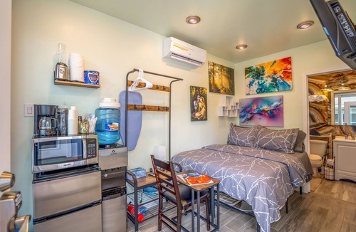 Greater East End Apartment | EADO MicroLuxe Container 9 - 2 km from FIFA Fest