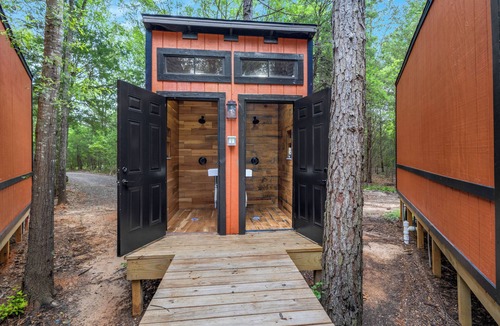 Mineola Cabin | Eagle 1 - Left Side Cabin and NO NEIGHBOR