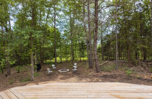Mineola Cabin | Eagle 2 - Right Side Cabin and NO NEIGHBOR
