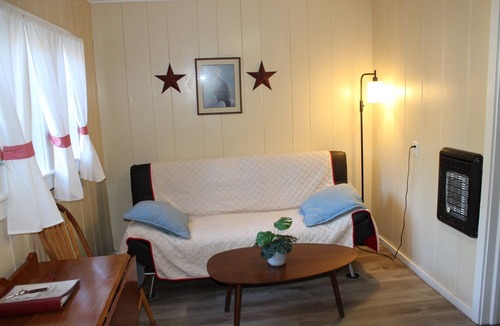 Ocean Park Cottage | Eagle Cottage- 1 bedroom