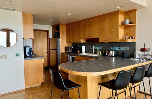 Friday Harbor House | Eagle Cove Waterfront Lookout