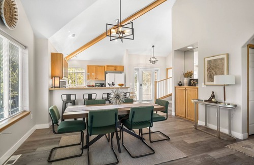Redmond House | Eagle Crest Golden Pheasant Golf Retreat