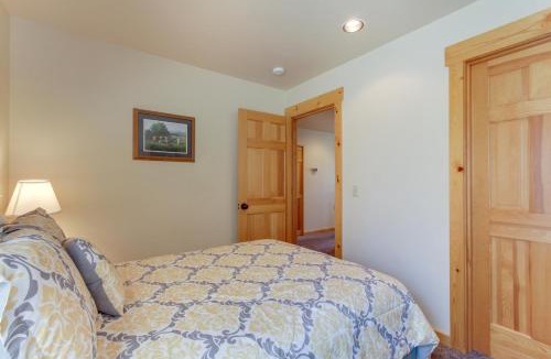 Redmond Ski Chalet | Eagle Crest Resort Cabin