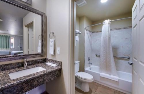 Floresville Hotel | Eagle Ford Inn