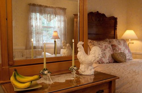 Ephraim Hotel | Eagle Harbor Inn