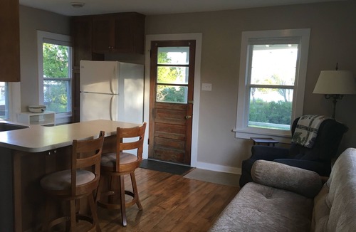 Eagle Harbor Cottage | Eagle Harbor's Hilltop Cottage