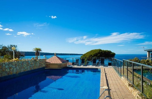 Eden Villa | Eagle Heights Family Unit : Great pool