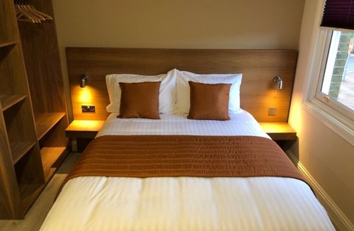 Luton Hotel | Eagle Hotel