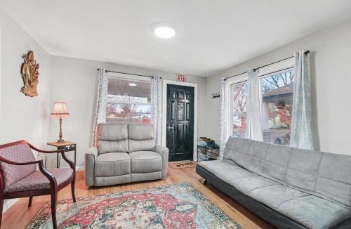 Hazel Park Apartment | Eagle House