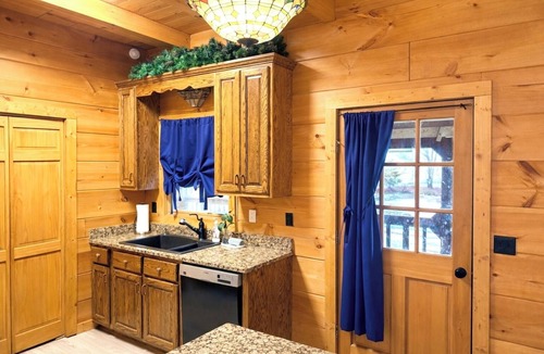 Coalmont Cabin | Eagle Lake Cabin Coalmont