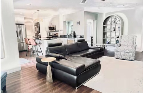 Kensington Park House | Eagle Landing 3 bedroom + 2 bath and HEATED pool