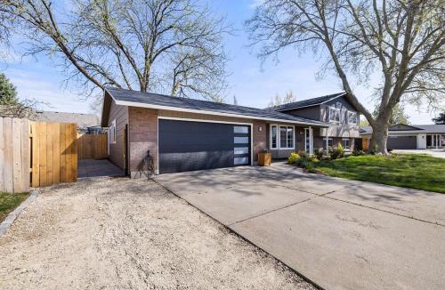 Eagle Apartment | Eagle Nest Retreat - Modern Studio in Eagle