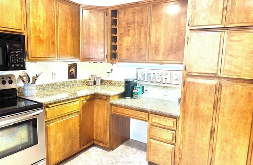 Eagle Point House | Eagle Point Getaway - Horse & Pet friendly