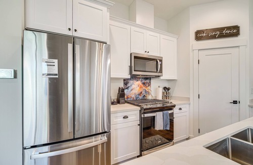 Eagle Point Apartment | Eagle Point Golf Retreat: Pool Access + Patio!