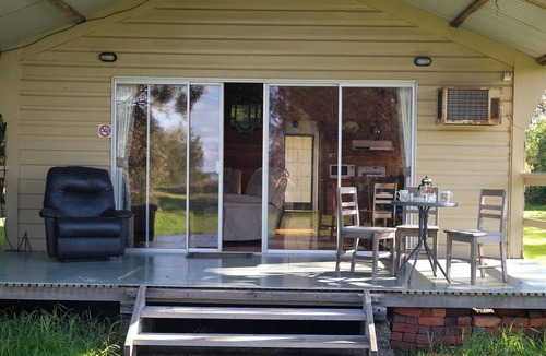 Eagle Point House | Eagle Point Lakeside Cottage