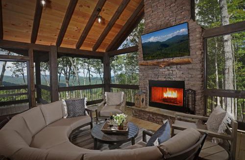 Aska House | Eagle Ridge