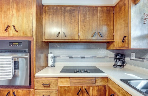 Eagle River House | Eagle River: Snowmobile & Lakefront Escape