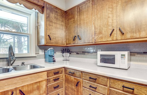 Eagle River House | Eagle River: Snowmobile & Lakefront Escape