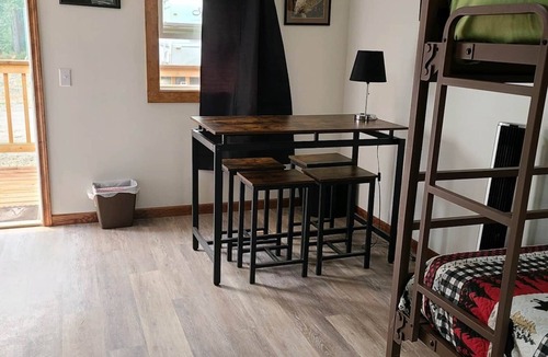 Naches House | Eagle Rock Resort - Cabins #2 or 3 - Two Bunk Beds