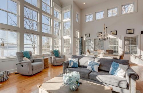 Waverly Ski Chalet | Eagle Roost Chalet- Modern Kentucky Lake Chalet