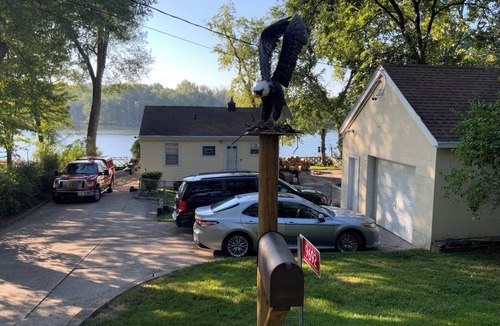 Edgerton House | Eagle's Landing on the Rock River, Pontoon available to rent
