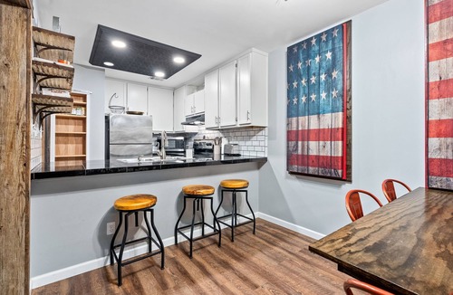 Cary Woods Condo | Eagle's Nest ~ 3/2 in AU!